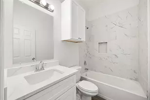 1546 Lombardy St, Houston, TX 77023 - Photo 11