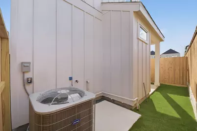 7710 Earl Rudder Way, Houston, TX 77055 - Photo 41