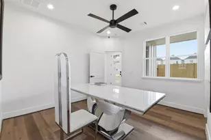 7710 Earl Rudder Wy, Houston, TX 77055 - Photo 5
