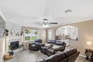 2414 Loch Lomond St, Highlands, TX 77562 - Photo 7