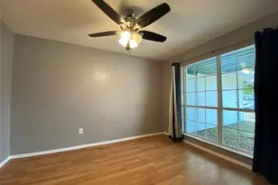 2414 Loch Lomond St, Highlands, TX 77562 - Photo 21