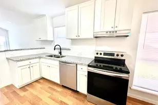 2023 Mustang Springs Dr, Missouri City, TX 77459 - Photo 7