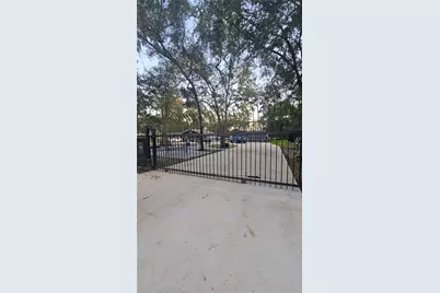 19934 Lowe, New Caney, TX 77357 - Photo 3