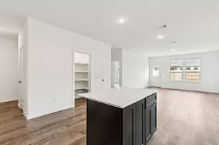 1009 S Oakhurst Dr, Dayton, TX 77535 - Photo 19