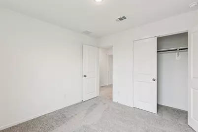 1009 S Oakhurst Drive, Dayton, TX 77535 - Photo 13