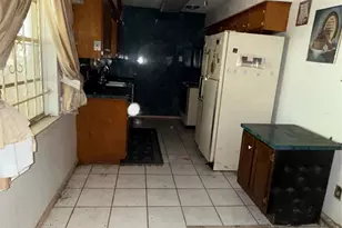 7705 Yoe St, Houston, TX 77016 - Photo 3