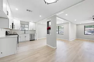 4356 Phlox St, Houston, TX 77051 - Photo 7