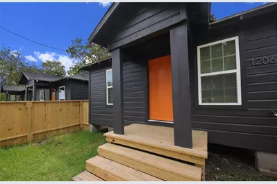 1206 E 33rd Street, Houston, TX 77022 - Photo 1