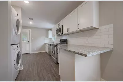 1206 E 33rd Street, Houston, TX 77022 - Photo 15