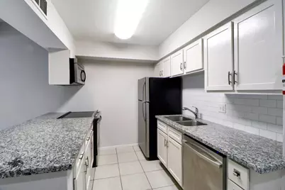 5929 Queensloch Drive #127, Houston, TX 77096 - Photo 5