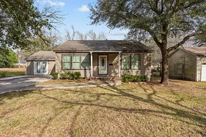 2406 Oaklawn Drive, La Marque, TX 77568 - Photo 1