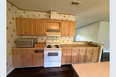 8 Lake View Drive, Huntsville, TX 77320 - Photo 15