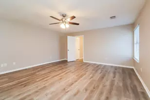 10815 Malden Dr, Houston, TX 77075 - Photo 9