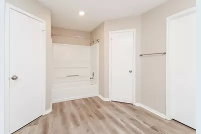 10815 Malden Drive, Houston, TX 77075 - Photo 11