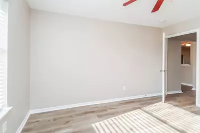 10815 Malden Drive, Houston, TX 77075 - Photo 13