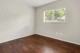 11410 Dew Arbor St, Houston, TX 77067 - Photo 13