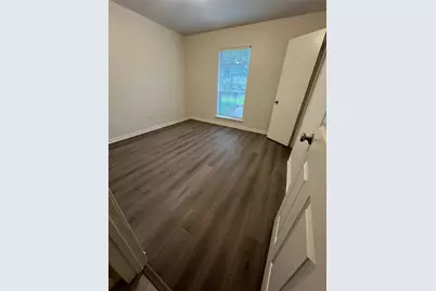 12818 Westella Drive, Houston, TX 77077 - Photo 27