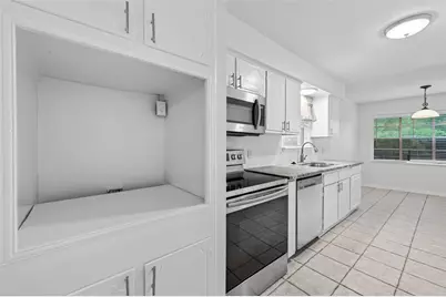 12818 Westella Drive, Houston, TX 77077 - Photo 23