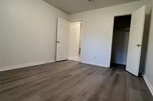 12818 Westella Dr, Houston, TX 77077 - Photo 29