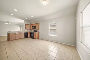 2134 Vermillion Oak St, Fresno, TX 77545 - Photo 7