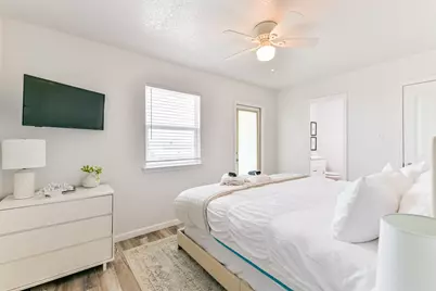 143 W Palm Street, Surfside Beach, TX 77541 - Photo 21