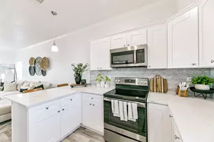 143 W Palm St, Surfside Beach, TX 77541 - Photo 17