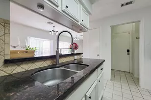 2220 Bering Dr, Houston, TX 77057 - Photo 23