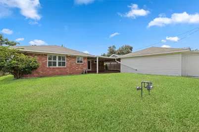 2127 Lazybrook Drive, Houston, TX 77008 - Photo 25