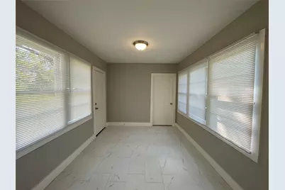 19506 Old Galveston Road, Webster, TX 77598 - Photo 11