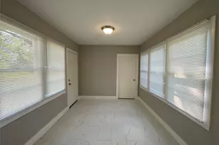 19506 Old Galveston Rd, Webster, TX 77598 - Photo 11