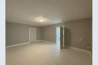 19506 Old Galveston Road, Webster, TX 77598 - Photo 13