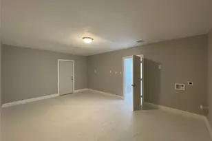 19506 Old Galveston Rd, Webster, TX 77598 - Photo 13