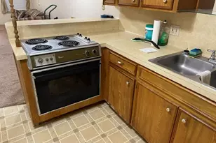 2100 Austin St, Bay City, TX 77414 - Photo 3