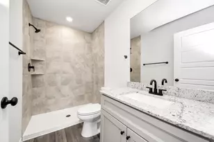 18720 Loom dr, Conroe, TX 77306 - Photo 21