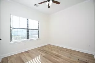 8306 Brandon St, Houston, TX 77051 - Photo 15