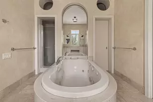 315 Sugar Berry Cir, Houston, TX 77024 - Photo 41