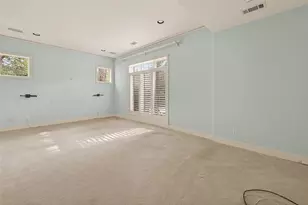 315 Sugar Berry Cir, Houston, TX 77024 - Photo 37