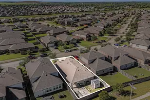 12610 Pirate Bend Dr, Texas City, TX 77539 - Photo 15