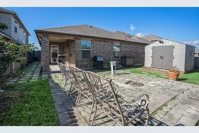 12610 Pirate Bend Drive, Texas City, TX 77539 - Photo 11