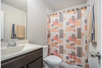 12610 Pirate Bend Drive, Texas City, TX 77539 - Photo 9