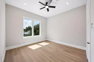 6107 Lake St, West University Place, TX 77005 - Photo 27