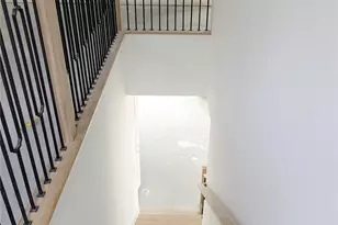 6107 Lake St, Houston, TX 77005 - Photo 9