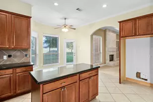 12510 Mystery Ln, Mont Belvieu, TX 77523 - Photo 21