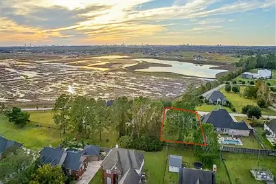 12510 Mystery Lane, Mont Belvieu, TX 77523 - Photo 5