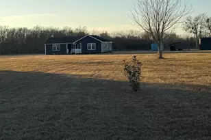 6047 W Creek Rd, East Bernard, TX 77435 - Photo 39