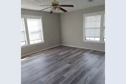 6047 W Creek Road, East Bernard, TX 77435 - Photo 15