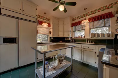 1804 S Park Street, Brenham, TX 77833 - Photo 15