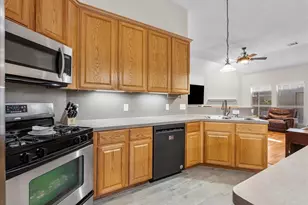 8102 Pinewood Park, Humble, TX 77346 - Photo 11