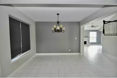 8819 Hedgestone Court, La Porte, TX 77571 - Photo 5