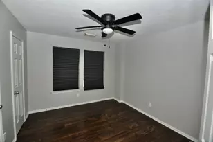 8819 Hedgestone Ct, La Porte, TX 77571 - Photo 19